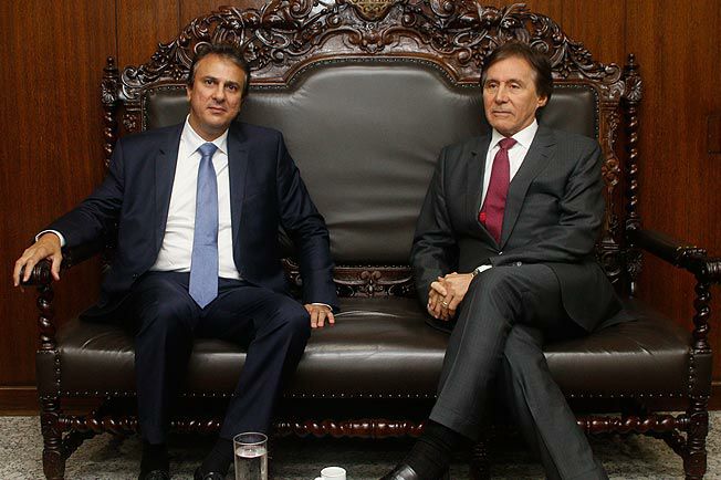Eunicio Oliveira recebe Camilo Santana no Senado Federal