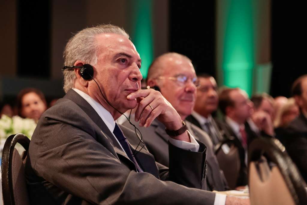 Governo reafirma posicionamento contra o 'Aborto' e opta por preservar a Bíblia