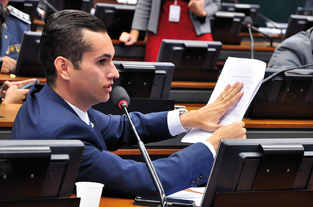 Violência: Deputado pede intervenção federal e diz que Camilo se mostra “acovardado” com a violência
