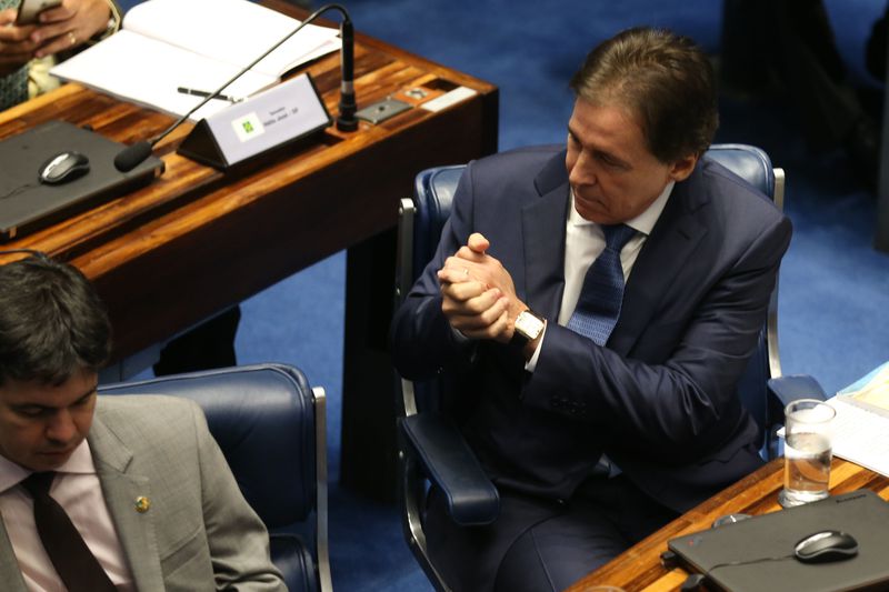 URGENTE / PF deflagra operação e mira o presidente do Senado Federal