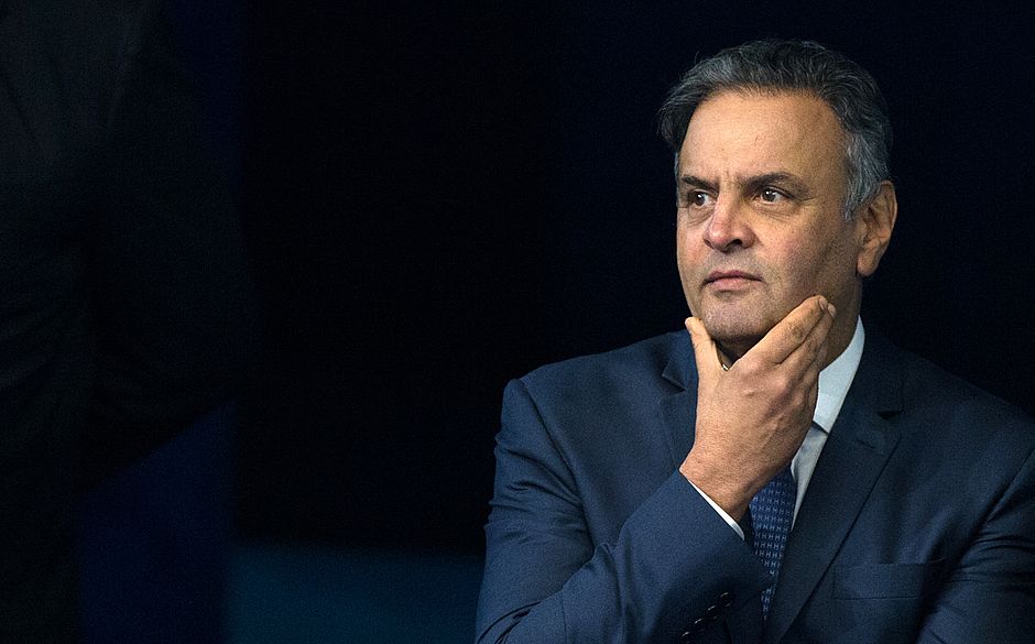 Lava Jato / Aécio recebia mesada em propina de R$: 50 mil paga por Joesley