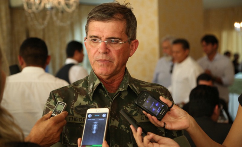 PSDB-CE surfa na onda da insegurança e tenta emplacar General