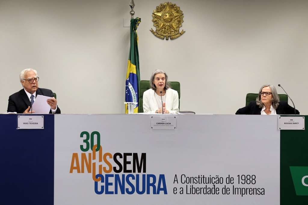 Cármen diz que sem imprensa livre, Justiça não funciona bem