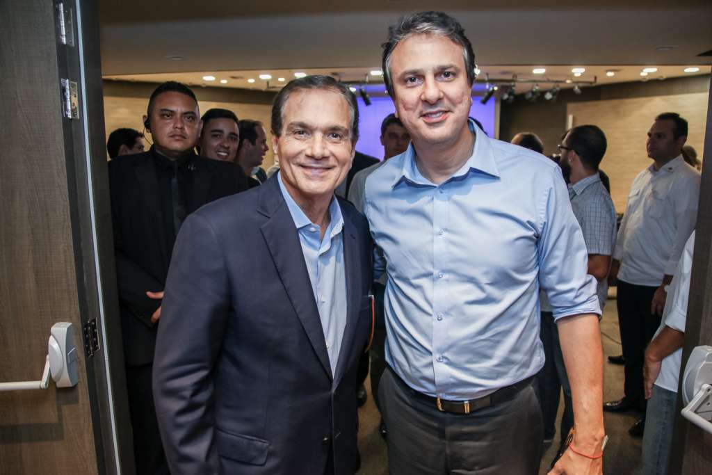 Eleições / Beto Studart doa R$: 100 mil a reeleição de Camilo Santana (PT)