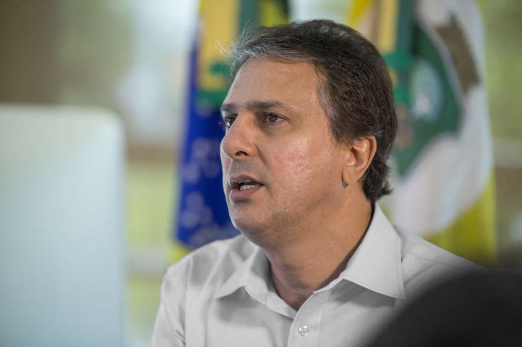 Eleições / Candidato Camilo busca TRE-CE para retirar postagens da Revista Ceará