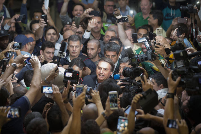 Eleições / PT cogita que Bolsonaro tenha 12 milhões de votos de vantagem sobre Haddad