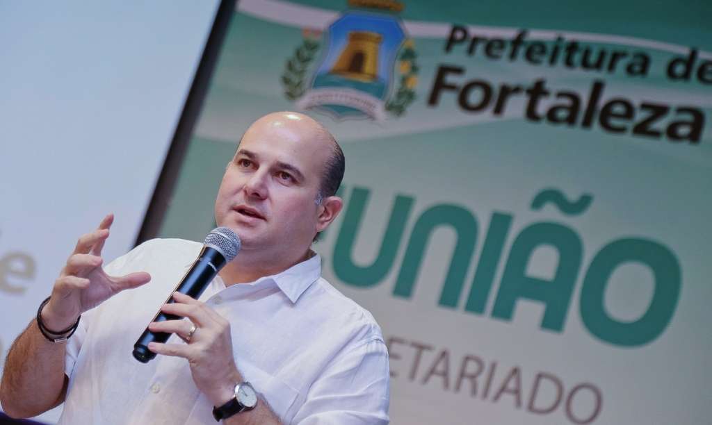 Recorde / Gestão Roberto Cláudio (PDT) já arrecadou R$: 120 milhões com multas