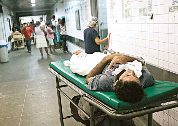 Ceará / 14 mil pacientes estão na fila do SUS por atendimento só em Fortaleza