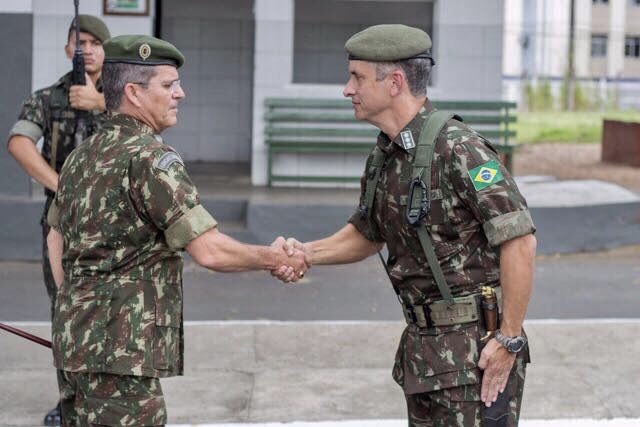 Ceará / General Theophilo oferece intervenção federal após ataques no Ceará