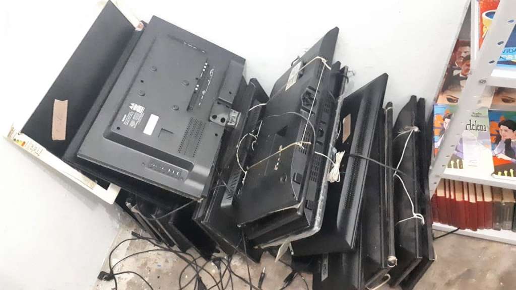 Televisores apreendidos em presídios serão doados a instituições de caridade