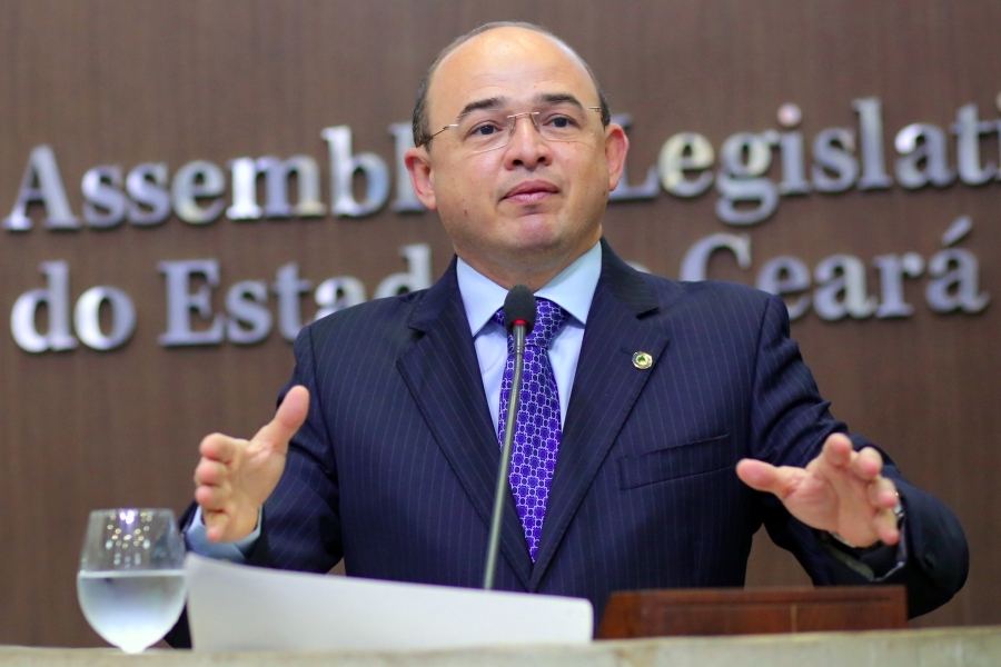 Deputado apresenta balanço positivo na produção de energia eólica no CE
