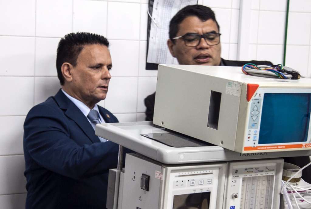 Em visita surpresa, vereadores da oposição fiscalizam o IJF