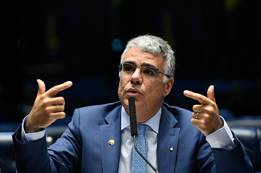 “Cadê o Acquário que estava aqui,”? diz senador Eduardo Girão à Camilo Santana