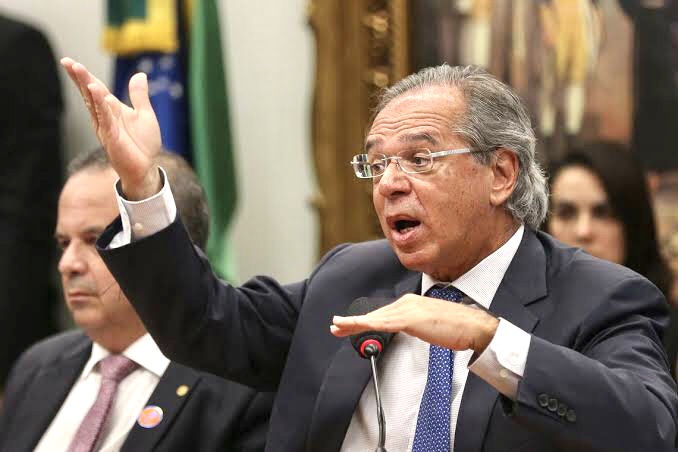 “Tem que internar quem achar que no Brasil não precisa haver uma reforma”, diz Guedes