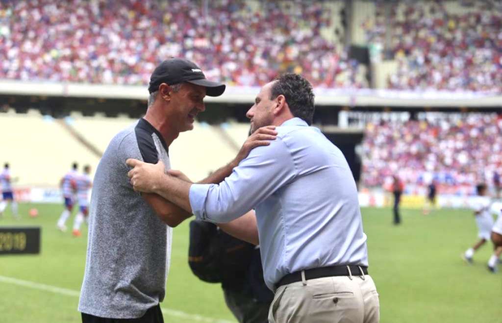 Rogério Ceni se solidariza e se posiciona contra saída de Lisca do Ceará