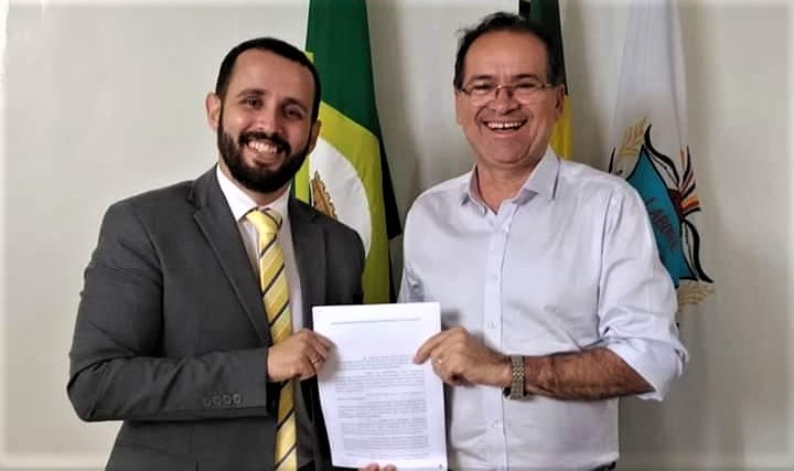 OAB-CE apresenta requerimento em defesa da advocacia no Crato