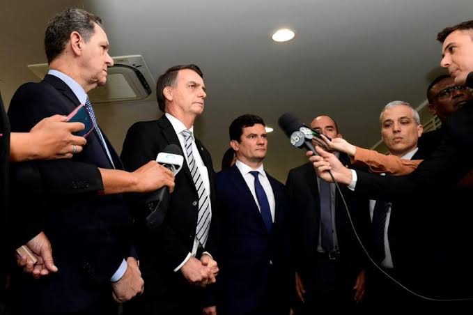 Bolsonaro diz que cumprirá promessa e indicará Moro ao STF