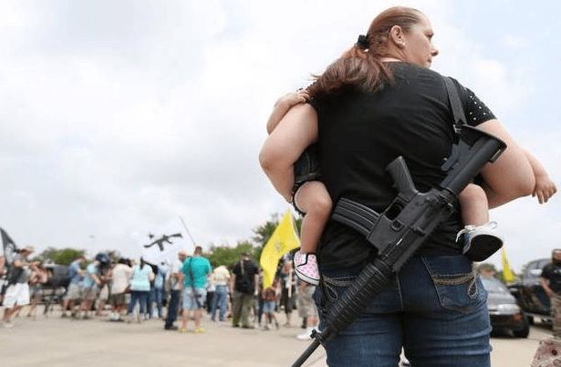 Professores americanos poderão dar aulas armados para evitar massacres