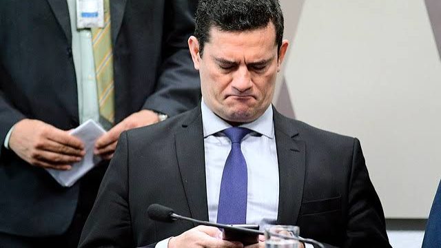 Relatório da PF aponta que Lula orientou vazamentos de dentro da prisão