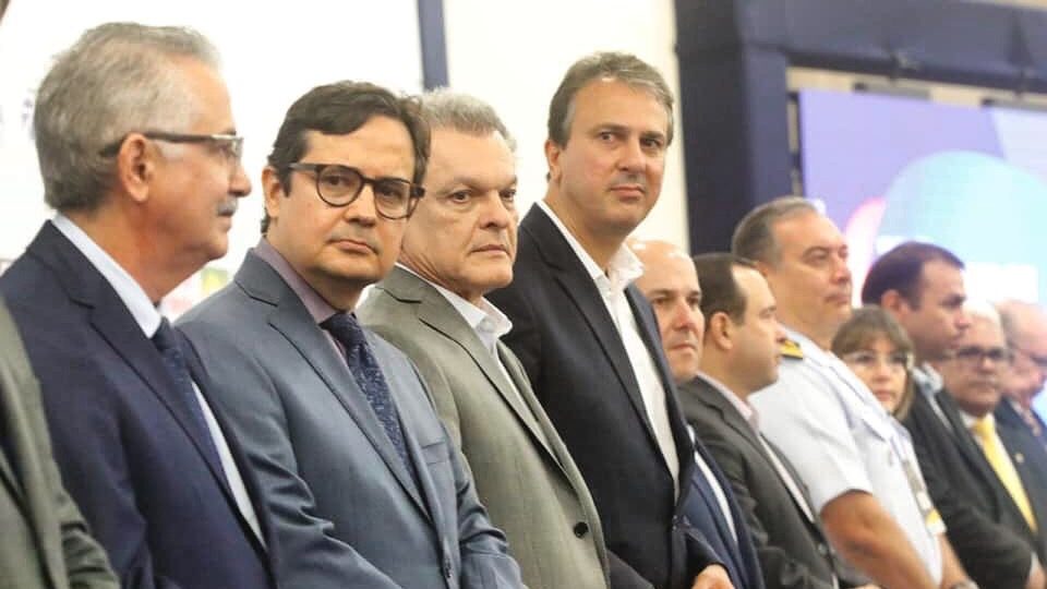 A farra abusiva de quem deveria fiscalizar o dinheiro do contribuinte e não fiscaliza