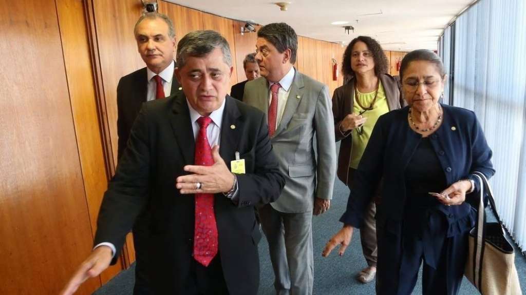 PT, PDT, REDE, PSB, PSOL e PCdoB recusam acordo e prometem atrapalhar votação da Previdência