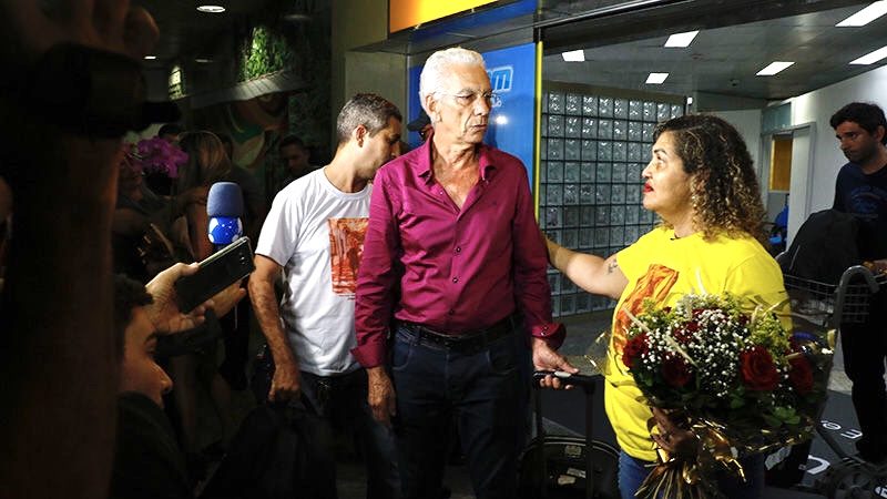 Idoso preso, injustamente, é solto após ser acusado de tráfico de drogas com mala plantada por Aeroporto de Fortaleza