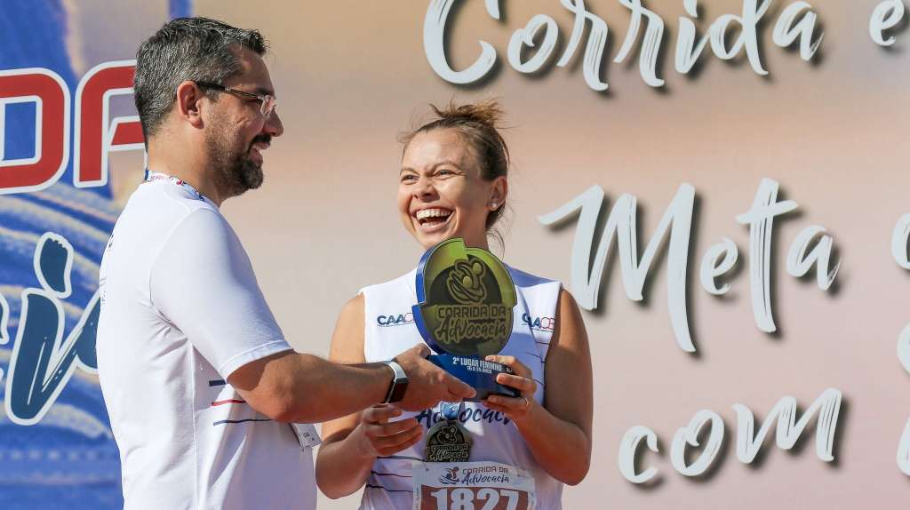 Corrida CAACE leva multidão para ruas da capital no fim de semana