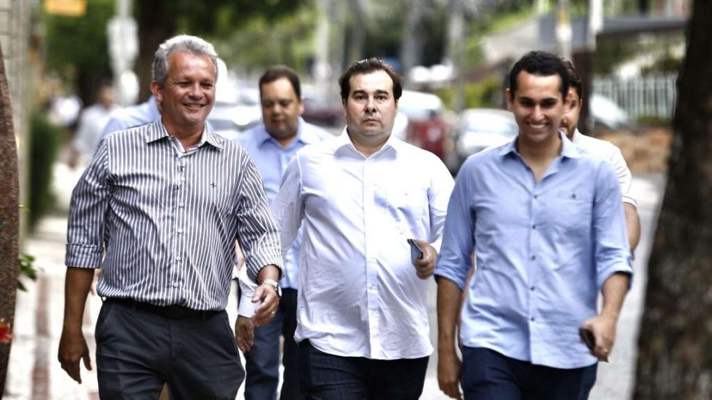 Veja a lista dos deputados cearenses que votaram a favor e contra o “fundão eleitoral”