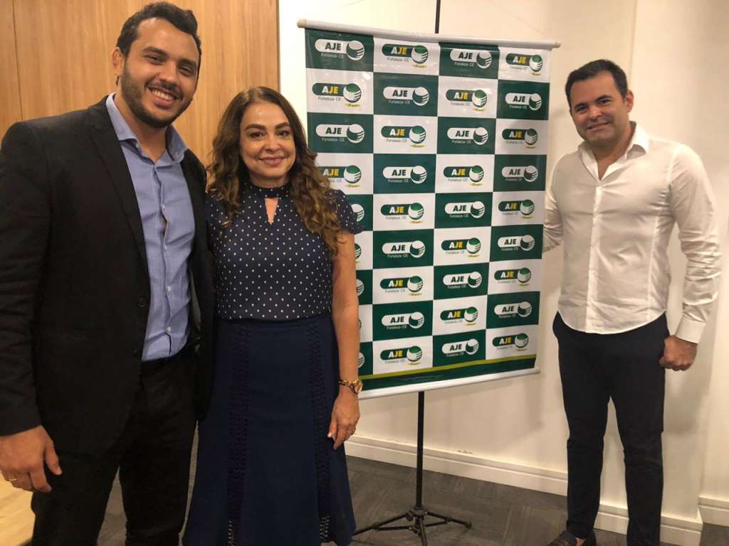 AJE Fortaleza recebe os diretores da Ferrovia Eyewear, Allan Sankey e Clecilda Beserra, em Almoço Empresarial