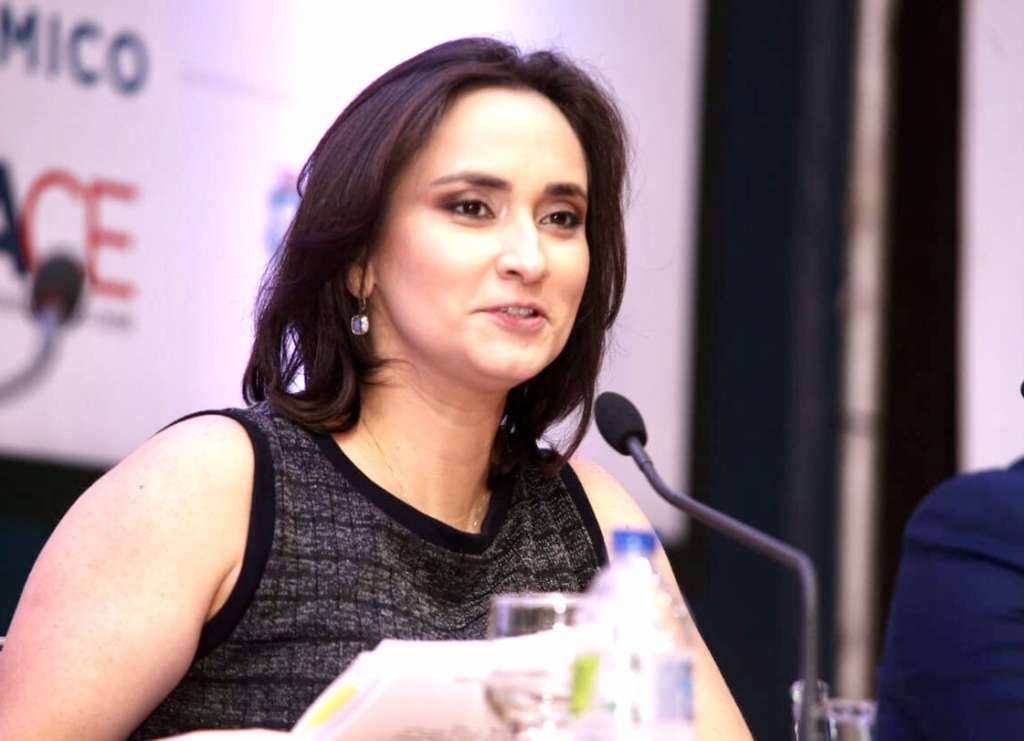 Kamile Castro é nomeada juíza do TRE-CE e será primeira mulher a ocupar o cargo na classe jurista