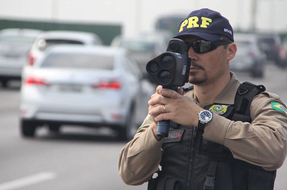 PRF tem até esta segunda, (30) para retomar fiscalização por radares móveis em rodovias federais