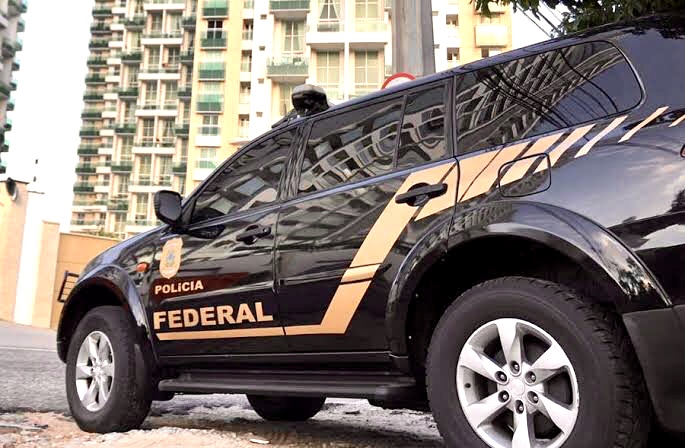 Ceará: PF deflagra operação contra agências de propaganda, políticos e empresários