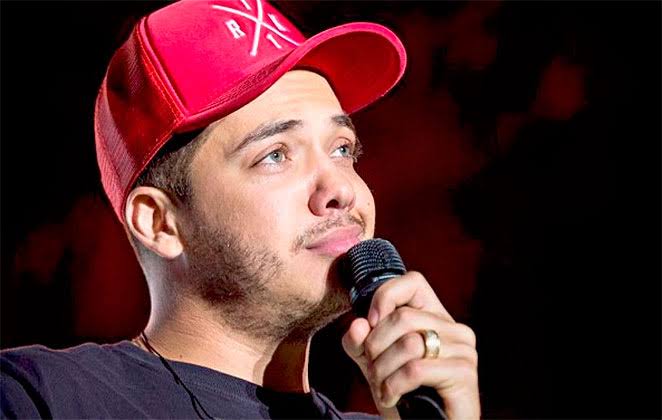 “Não pode fazer show, mas pode comício”, alfineta Safadão após novo decreto de Camilo Santana