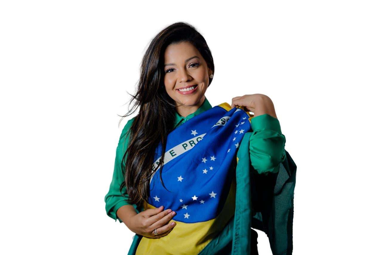 Priscila Costa é a vereadora com maior engajamento nas redes sociais
