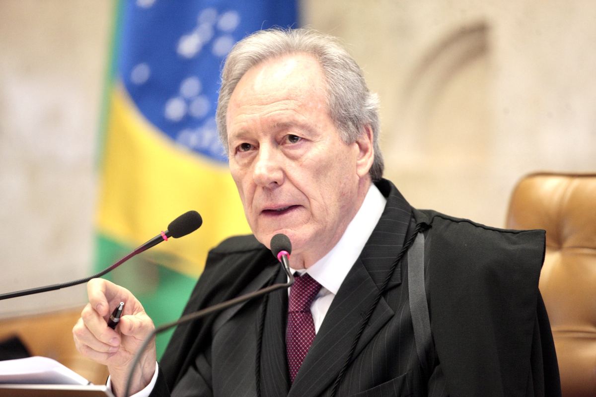 Prefeitos e governadores serão punidos caso atrasem aplicação da 2ª dose