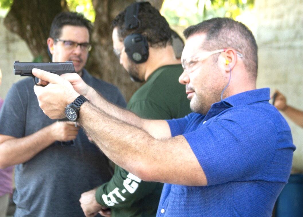 Deputado cearense quer proibir apreensão de armas de Atiradores e Colecionadores