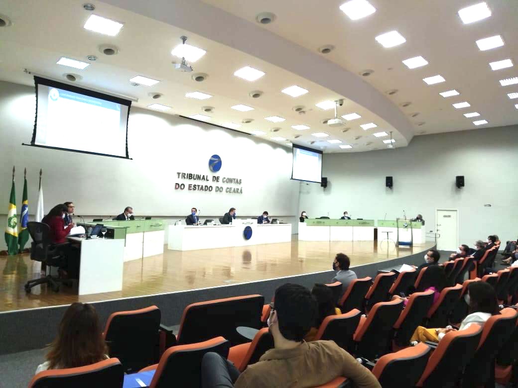 TCE-CE aprova contas de Camilo Santana (PT) com 52 recomendações e 48 ressalvas