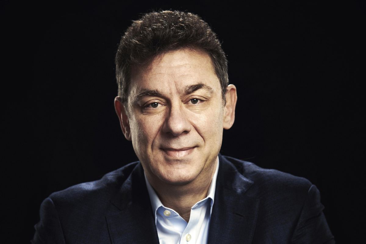 “Teremos vida normal em um ano“, prevê CEO da vacina Pfizer