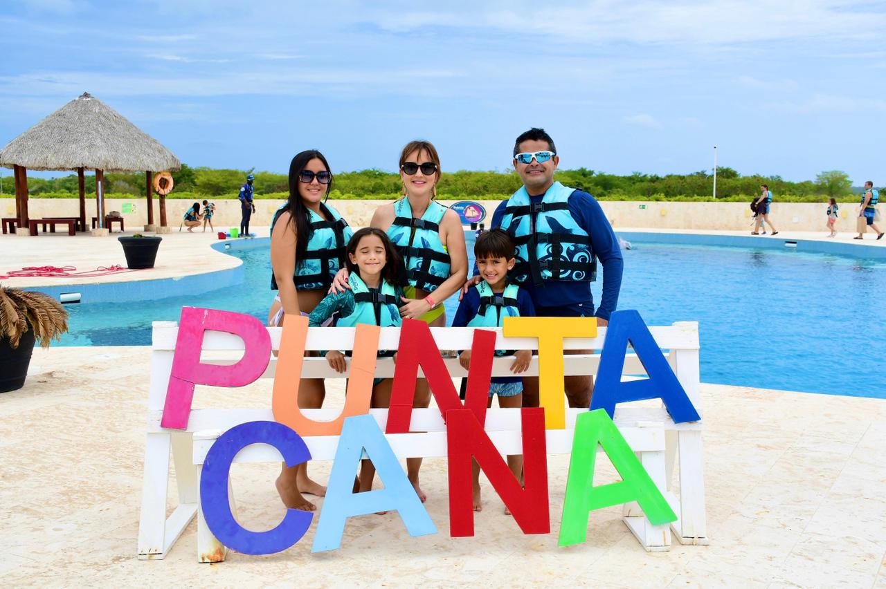 Dra. Kaline Ferraz recarrega as energias em temporada de férias na paradisíaca Punta Cana 
