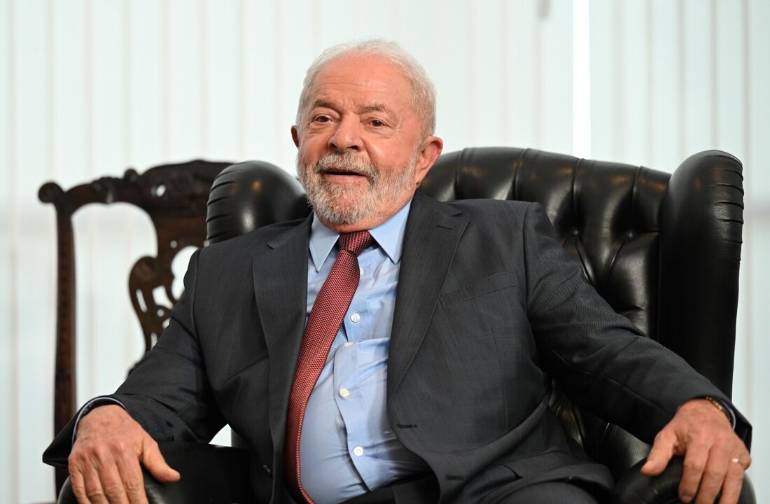 CUT critica aumento no salário mínimo dado por Lula: R$ 12 reais