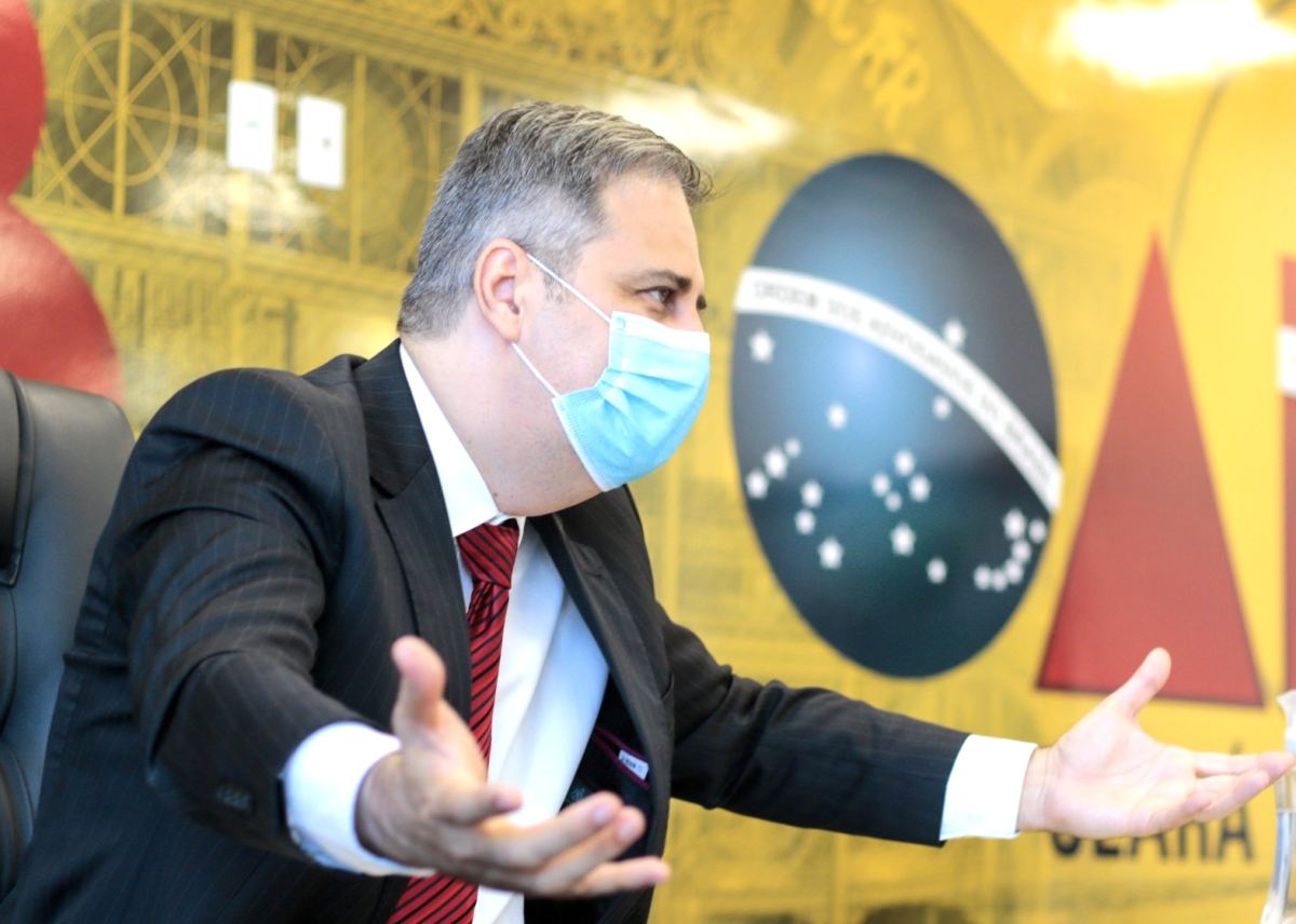 <strong>OAB-CE protocola pedido de instauração de inquérito para investigar exercício ilegal da profissão</strong>