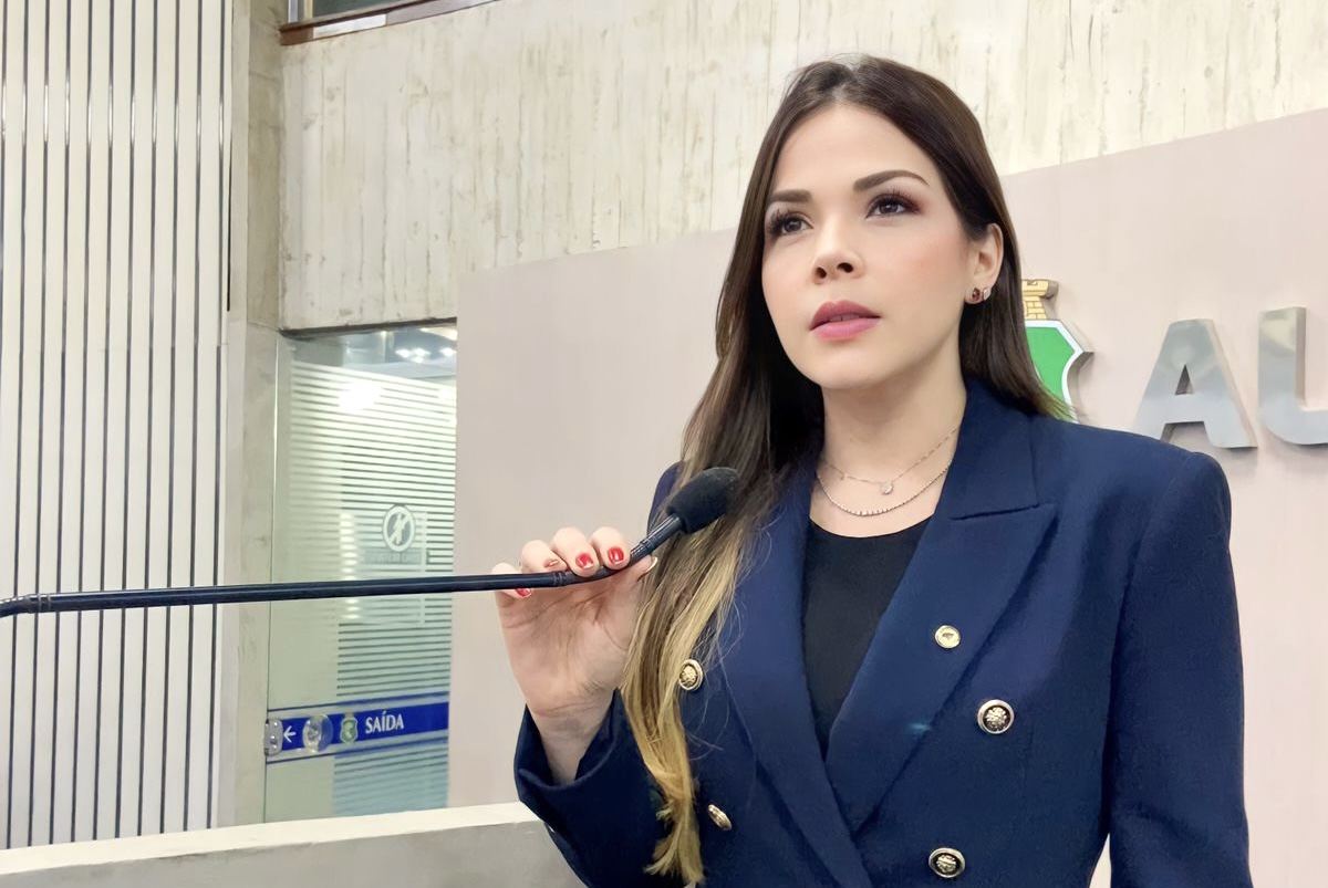 Deputada Juliana Lucena (PT) assume a Primeira Secretaria da Assembleia Legislativa;