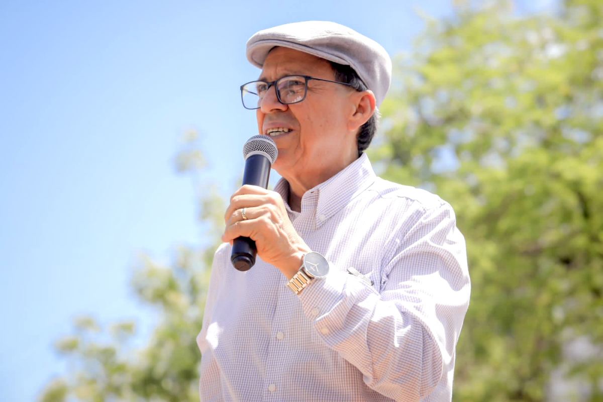 Pastor evangélico quebra protocolo e rotina para evangelizar nas periferias de Fortaleza