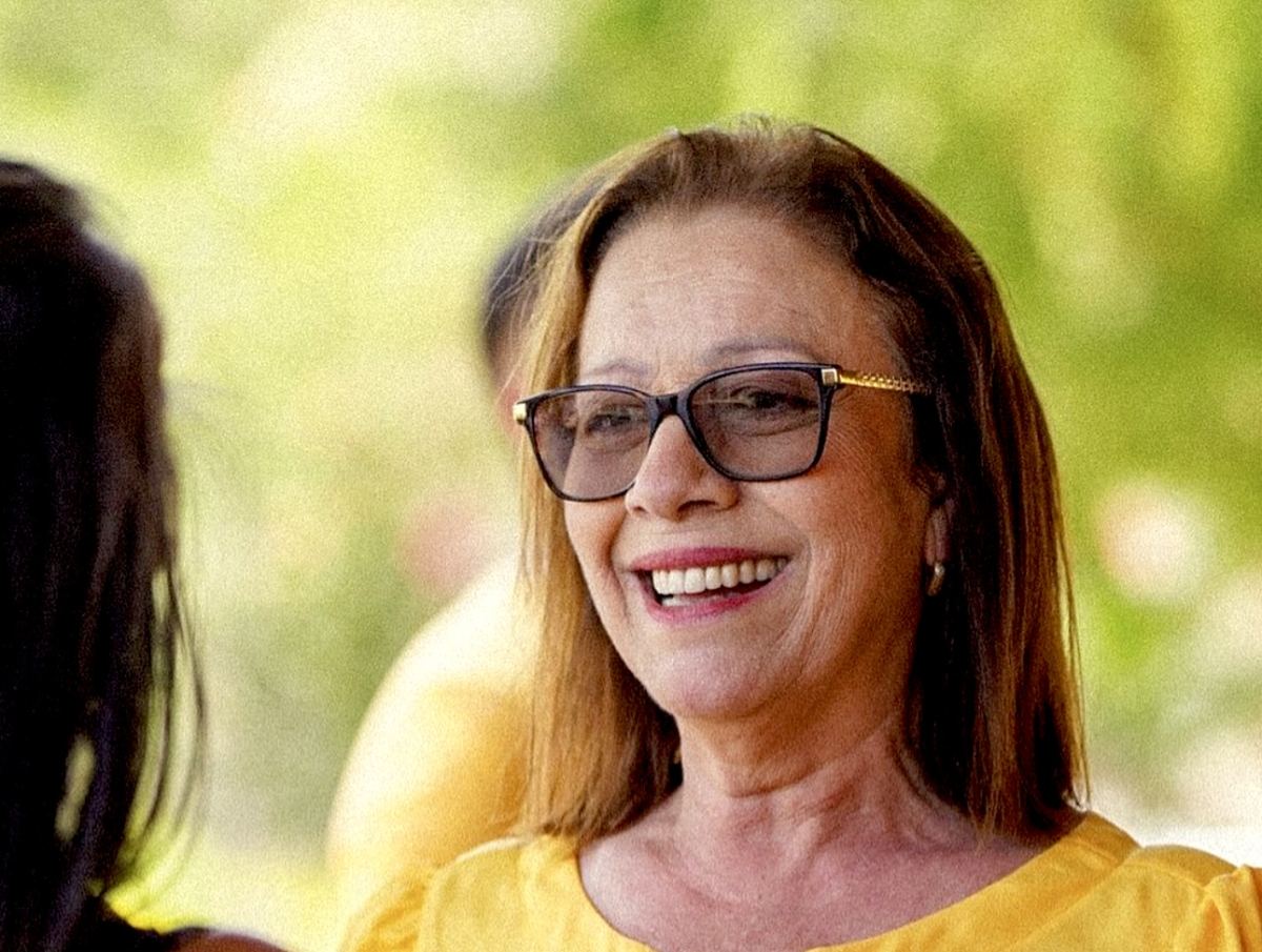 MP abre investigação para apurar ‘chuva de dinheiro’ em carreata à reeleição de prefeita de Itapajé