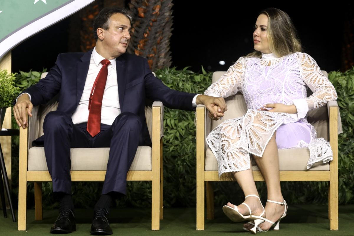 Mulher de Camilo critica André Fernandes e eleitores; “são igualmente jovens que não tem noção de gestão”