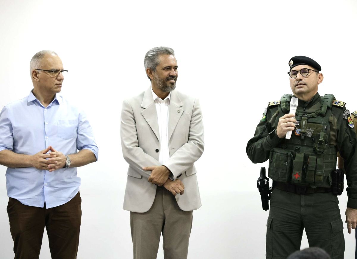 Elmano reforça ‘autonomia policial’ durante confronto com criminosos; “que tombe o bandido”