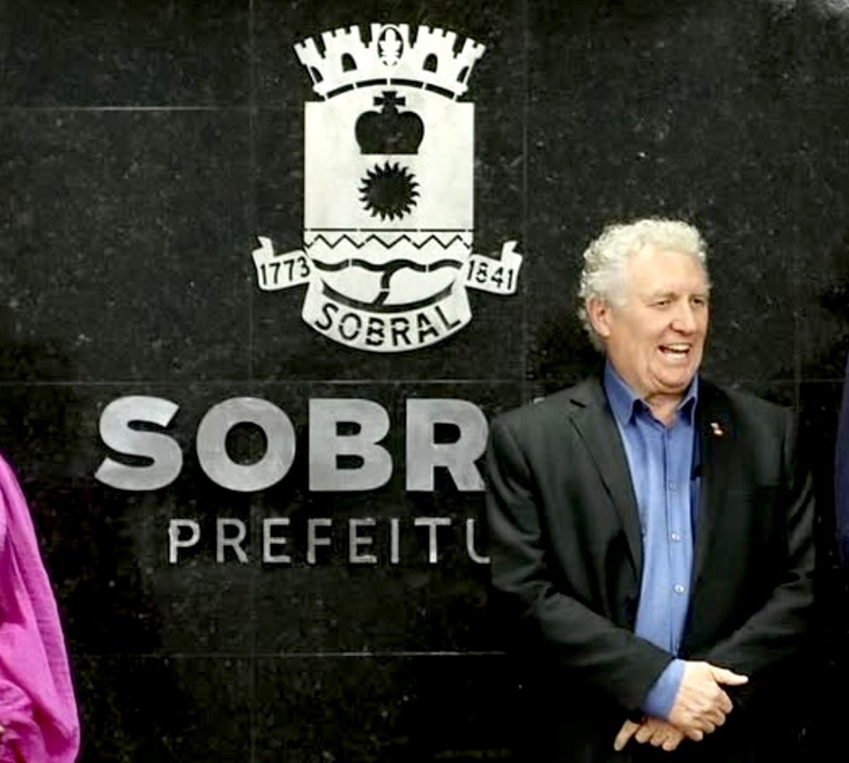 MPE pede a cassação e inelegibilidade do prefeito de Sobral por abuso de comunicação em Rádio