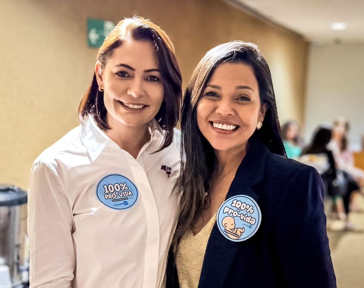 Durante evento em Brasília, Michelle Bolsonaro volta a declarar apoio a Priscila ao Senado