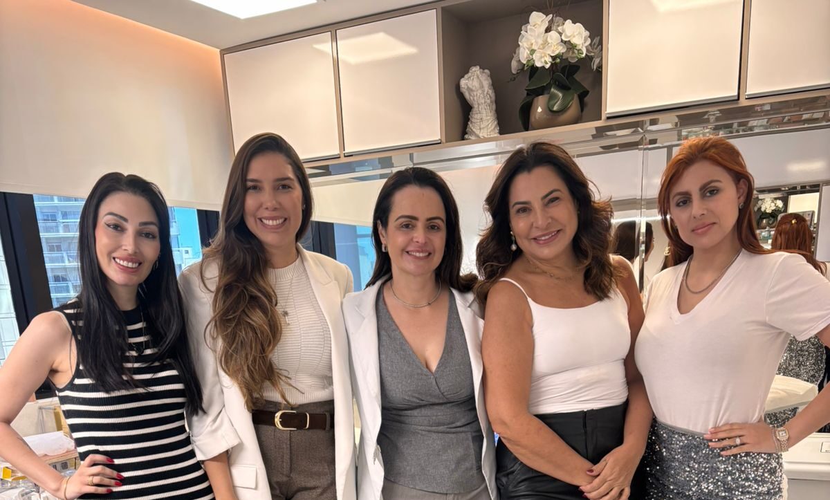 Dra. Fernanda Cassain ministra quatro dias de workshops para médicos em São Paulo