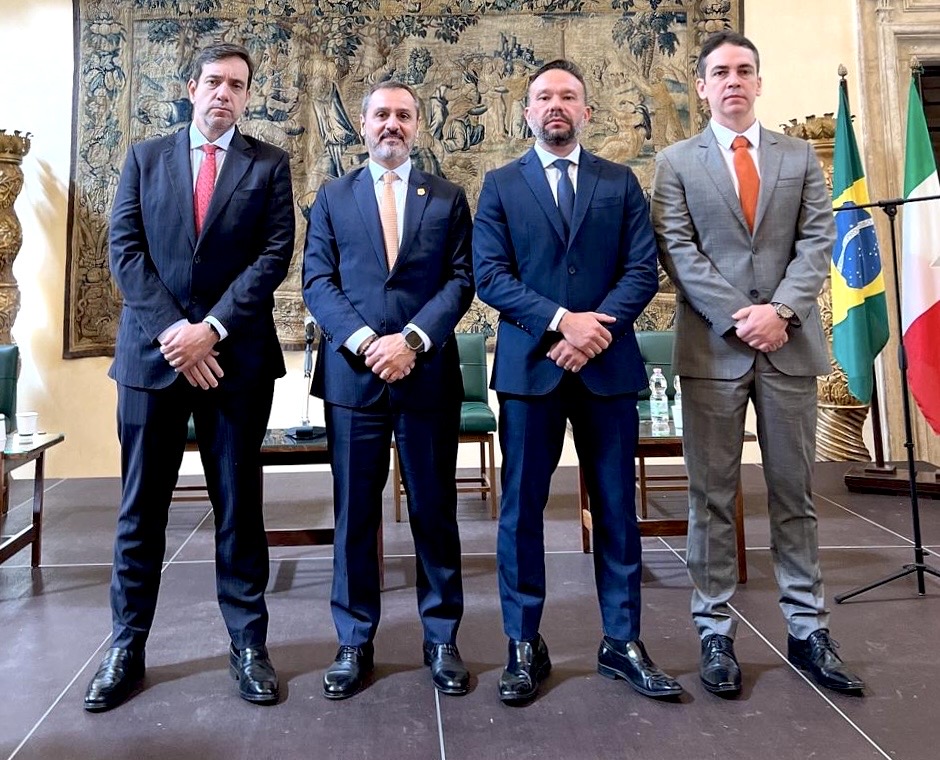 AESP/CE leva modelo de segurança pública do Ceará ao Parlamento italiano em fórum sobre combate ao crime organizado